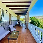 Nuria Villa Frigiliana