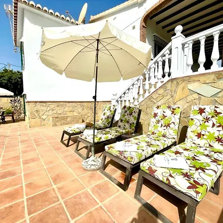 Nuria, Private Pool, Parking, Bbq, 5 Minutes From Frigiliana, Nerja And Its Beaches, Easy Access Villa