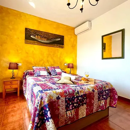 Nuria, Private Pool, Parking, Bbq, 5 Minutes From Frigiliana, Nerja And Its Beaches, Easy Access * Frigiliana