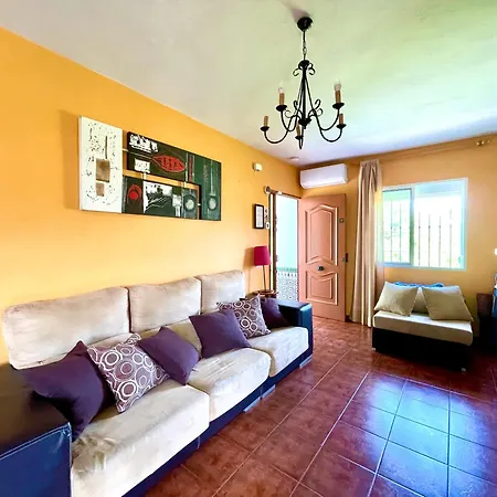 Nuria, Private Pool, Parking, Bbq, 5 Minutes From Frigiliana, Nerja And Its Beaches, Easy Access Villa