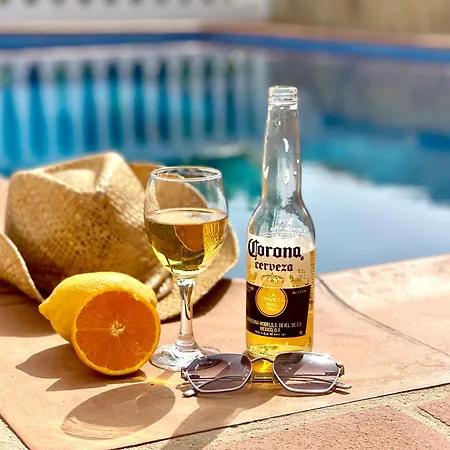 Nuria, Private Pool, Parking, Bbq, 5 Minutes From Frigiliana, Nerja And Its Beaches, Easy Access
