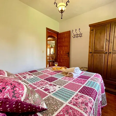 Nuria, Private Pool, Parking, Bbq, 5 Minutes From Frigiliana, Nerja And Its Beaches, Easy Access Villa