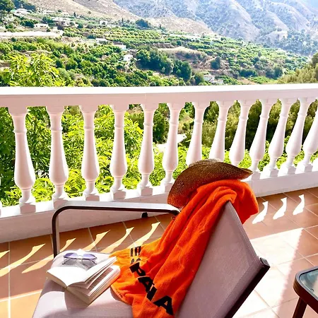 Nuria, Private Pool, Parking, Bbq, 5 Minutes From Frigiliana, Nerja And Its Beaches, Easy Access * Frigiliana