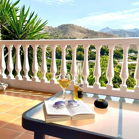 Villa Nuria, Private Pool, Parking, Bbq, 5 Minutes From Frigiliana, Nerja And Its Beaches, Easy Access Frigiliana