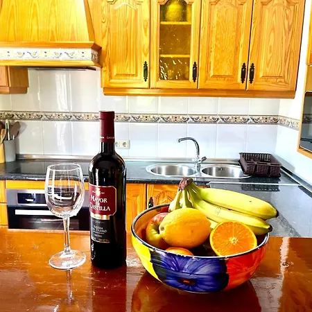 Nuria, Private Pool, Parking, Bbq, 5 Minutes From Frigiliana, Nerja And Its Beaches, Easy Access *