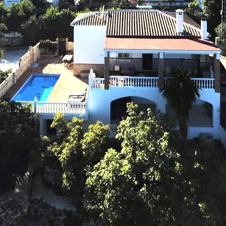 Nuria, Private Pool, Parking, Bbq, 5 Minutes From Frigiliana, Nerja And Its Beaches, Easy Access Frigiliana