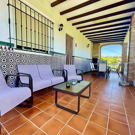 Nuria, Private Pool, Parking, Bbq, 5 Minutes From Frigiliana, Nerja And Its Beaches, Easy Access Villa *