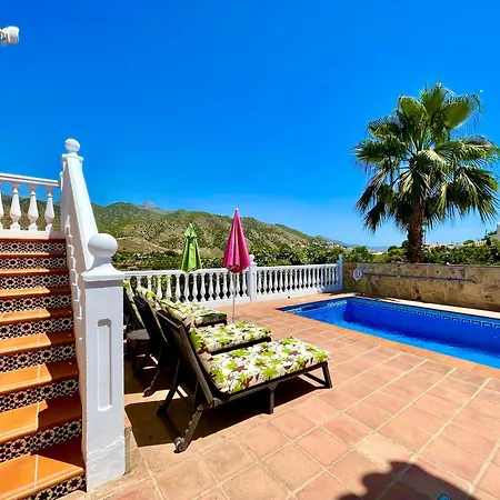 Nuria, Private Pool, Parking, Bbq, 5 Minutes From Frigiliana, Nerja And Its Beaches, Easy Access Villa Frigiliana