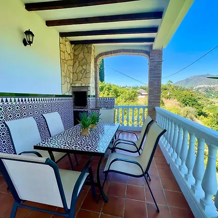 Villa Nuria, Private Pool, Parking, Bbq, 5 Minutes From Frigiliana, Nerja And Its Beaches, Easy Access Frigiliana