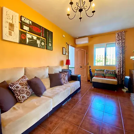 Nuria, Private Pool, Parking, Bbq, 5 Minutes From Frigiliana, Nerja And Its Beaches, Easy Access Villa Frigiliana